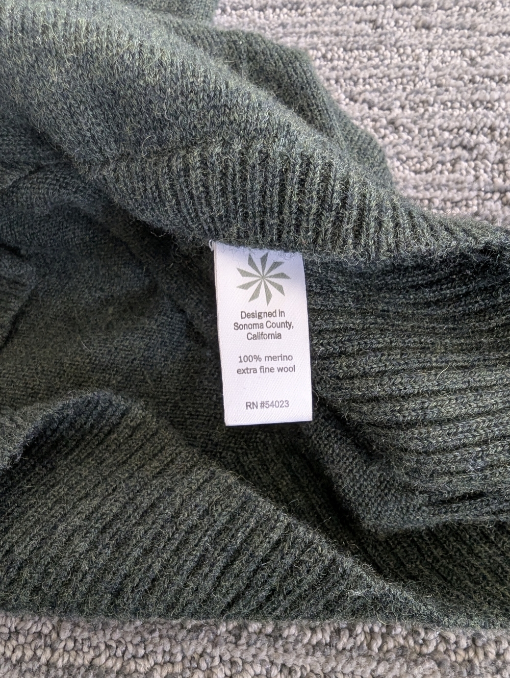 Athleta 100% Merino Wool Nopa Hooded Sweater Double Sleeve Cuffs - Picture 10 of 11